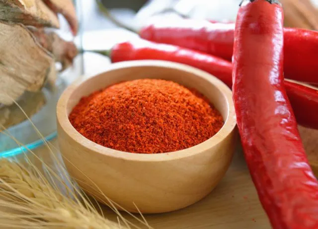 5 korzyści zdrowotnych pieprzu Cayenne